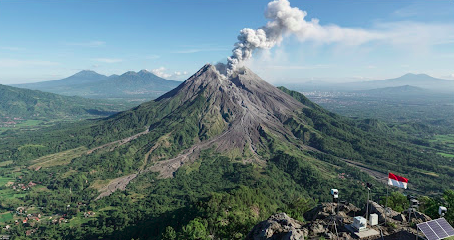 Ilustrasi aktivitas Gunung Lewotobi Laki-laki